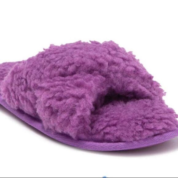 Steve Madden Peaceful Purple Faux Fur Slipper - Picture 1 of 6